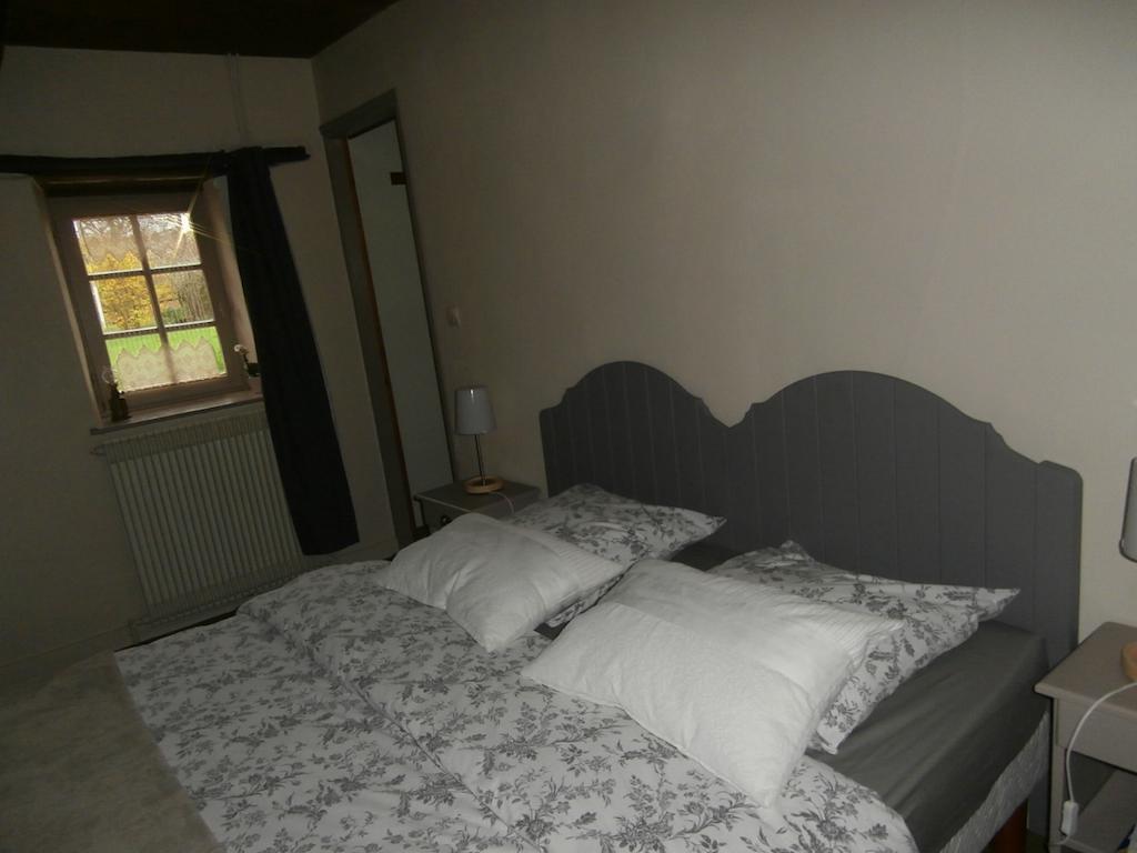 Bed and Breakfast L'Apotheis Saint-Thégonnec Zimmer foto